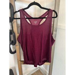 Old Navy Active Breath on tank